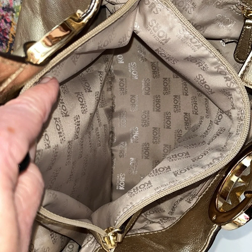 Michael Kors NYE bag, shoulder bag gold metallic leather Gold tone hardw EUC